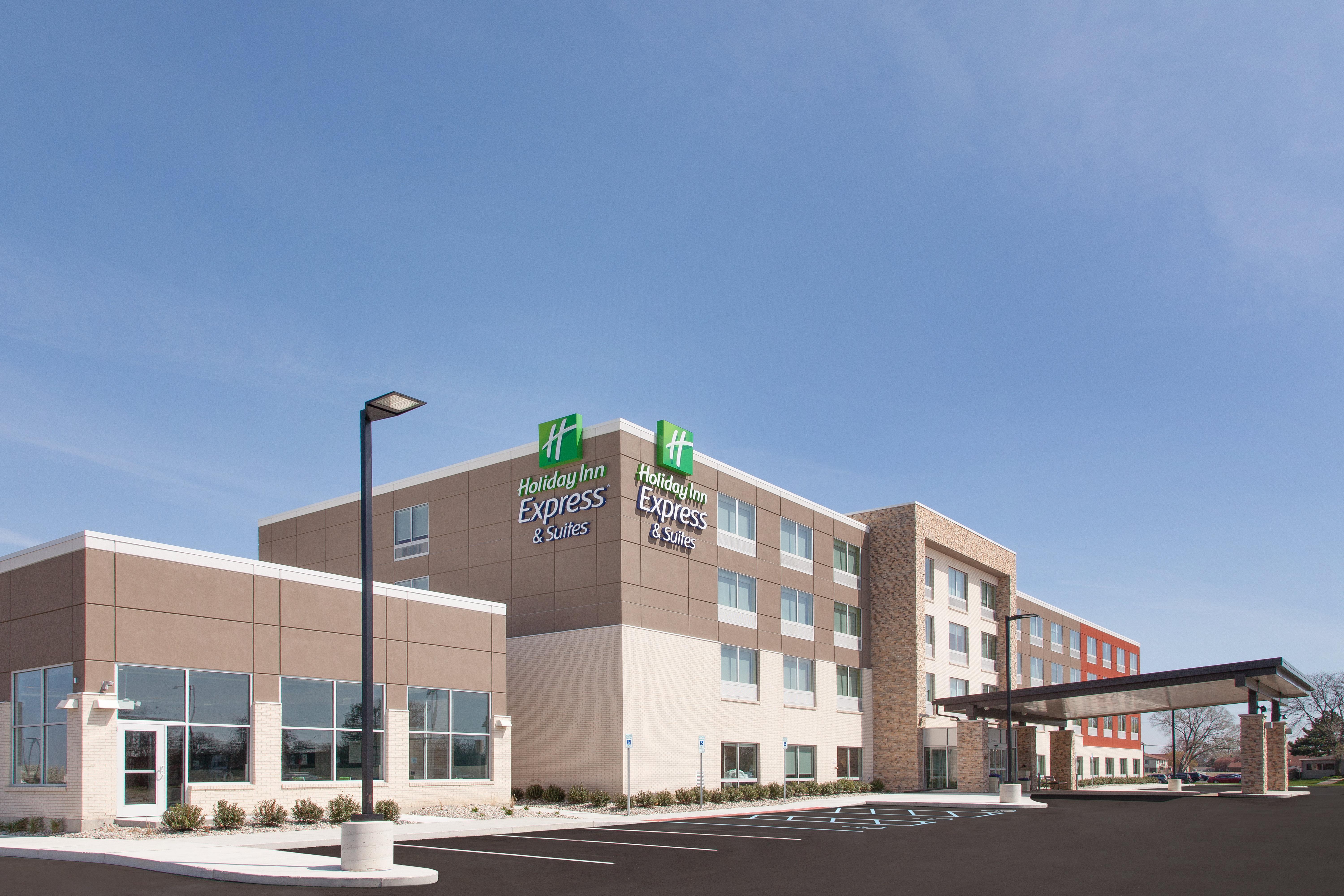 Holiday Inn Express & Suites - Sterling Heights-Detroit Area, An Ihg Hotel Exterior photo